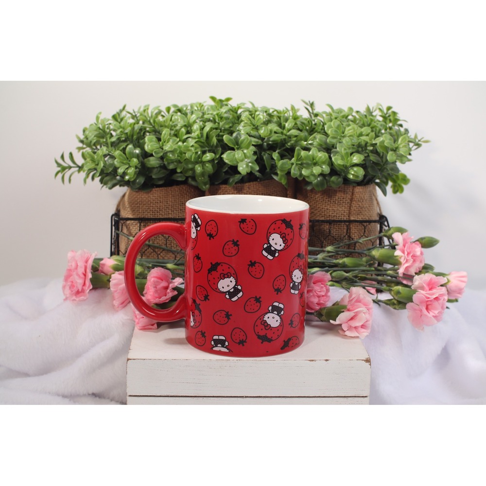 Hello Kitty Strawberry Ceramic Coffee Mug Red Sanrio Bioworld 2024 Cup